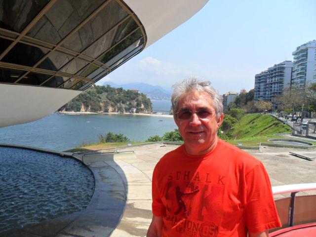 carlos-01.jpg